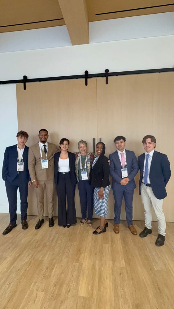Fellows and mentors at the Summit